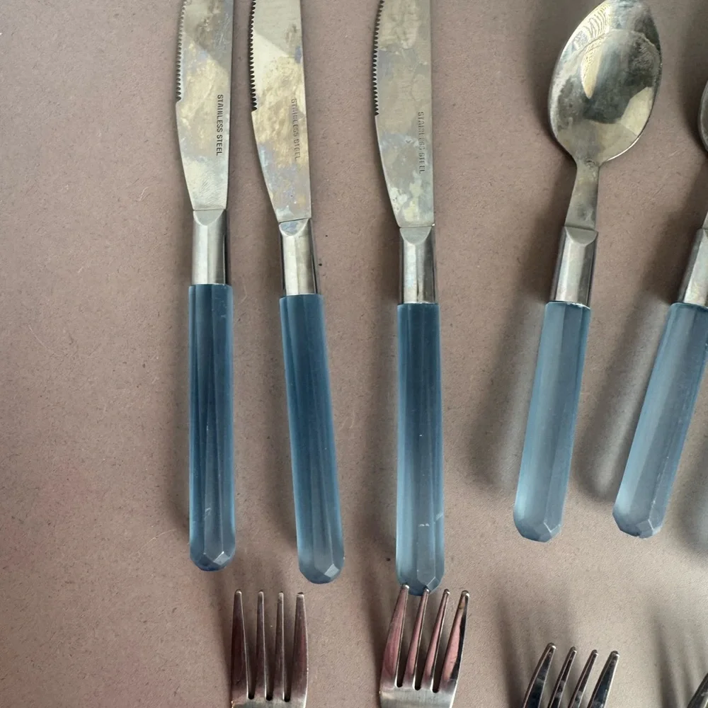 Stanley Roberts CITY LIGHTS Silverware set - Picture 6 of 7